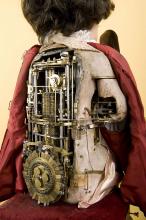 Los primeros robots Reloj robótico construido por su suizo hace más de 240 años